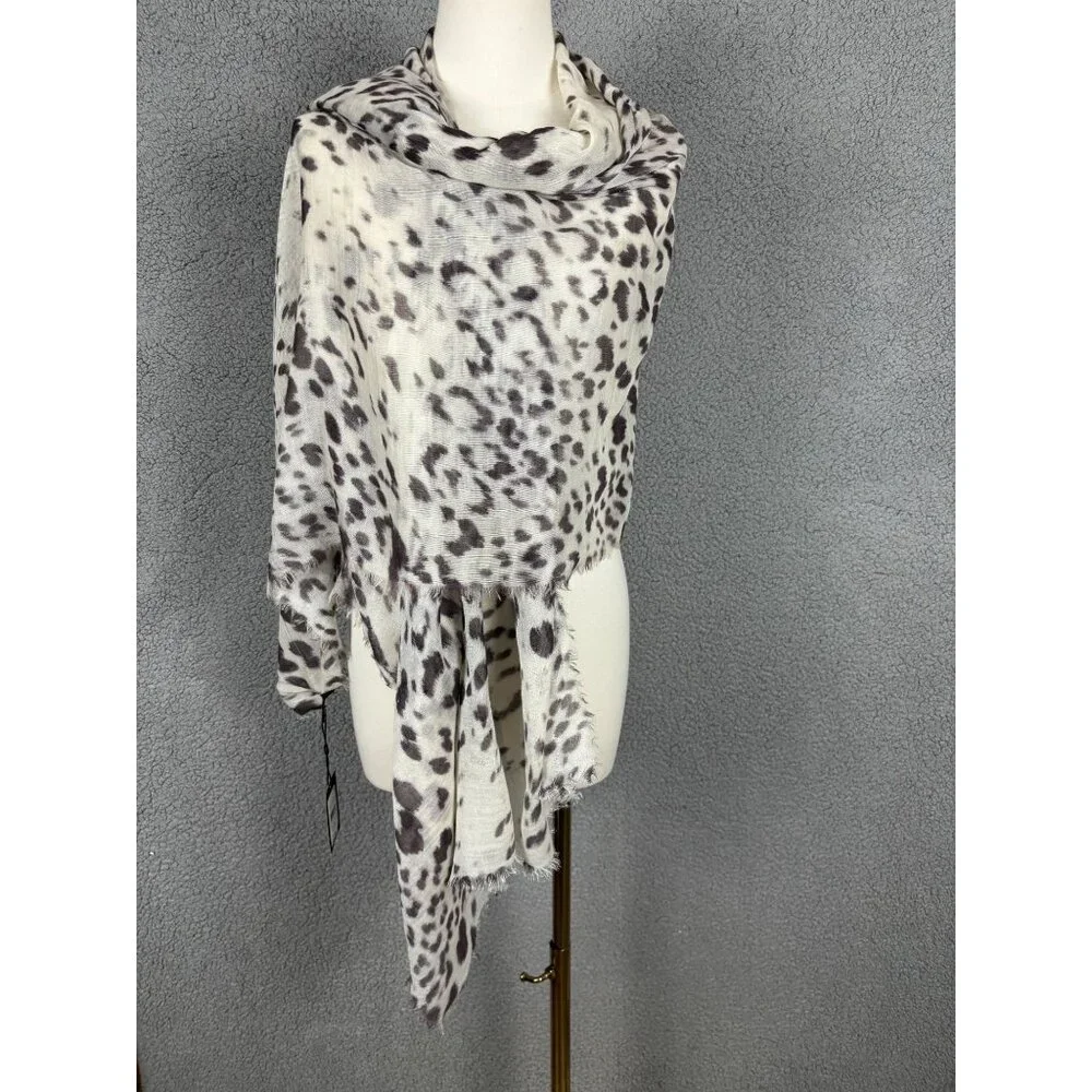Women's Leopard Print Scarf By Echo New York Wool Modal Blend OS New With Tag's - Picture 2 of 6